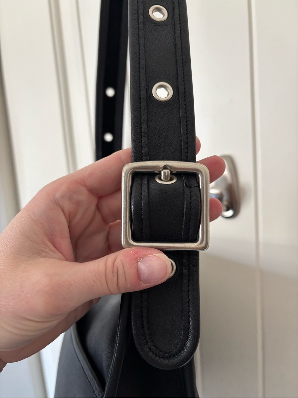 Authentic Vintage Coach Legacy Zip Black Leather Nickel Hardware Hangtag - Picture 4 of 9